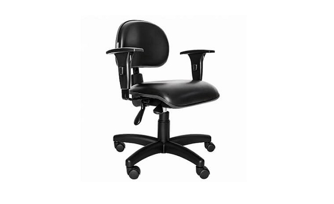 cadeira-ergonomica-operacional-prolabore-linha-bits-vinil-preto-com-bracos-diagonal-1