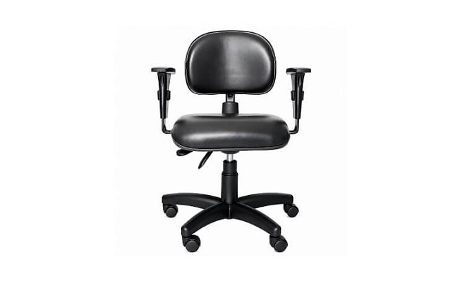 cadeira-ergonomica-operacional-prolabore-linha-bits-vinil-preto-com-bracos-frente-1