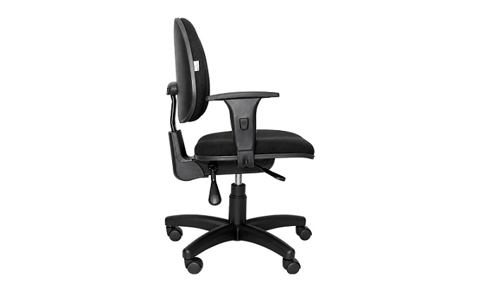 cadeira-ergonomica-operacional-prolabore-linha-bol-vinil-preto-com-bracos-lateral