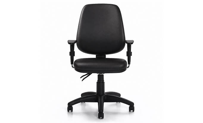 cadeira-ergonomica-persona-com-bracos-vinil-preto-encosto-diretor-frente
