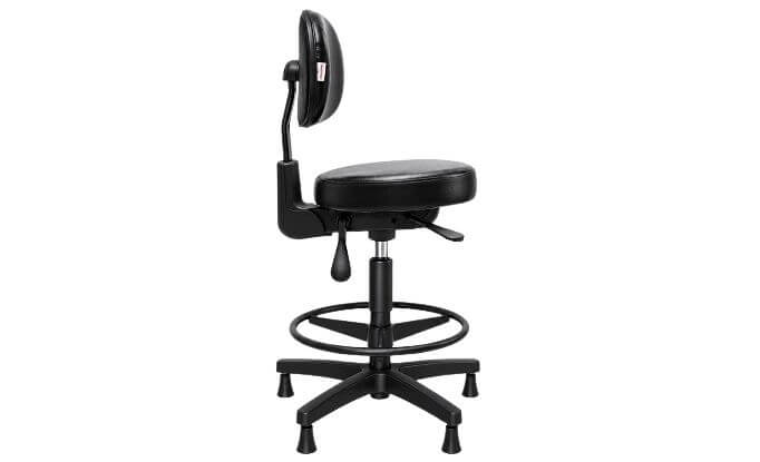 mocho-ergonomico-prolabore-alto-postural-com-sapatas-e-apoio-de-pes-preto-lateral